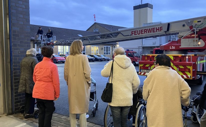 Rheda besucht die Berufsfeuerwehr in Bielefeld