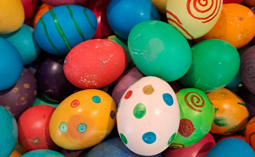 Witziges Eierfärben