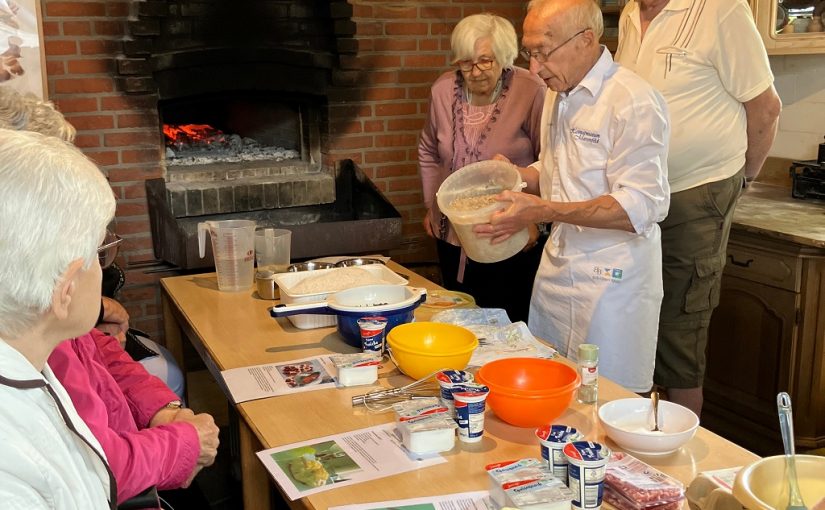 Ur-Brot-backen im Heimatmuseum Marienfeld